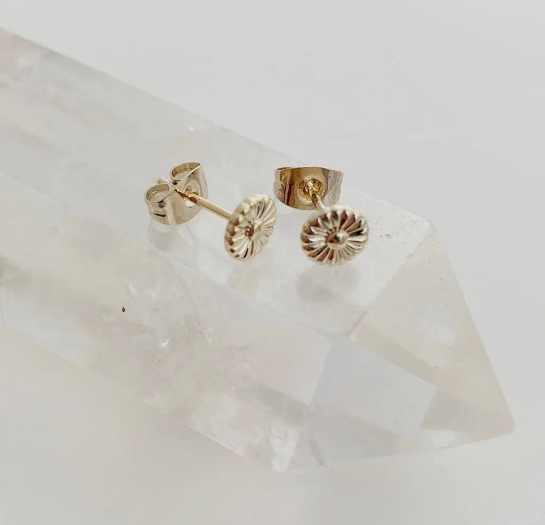 Daisy Studs (Gold)