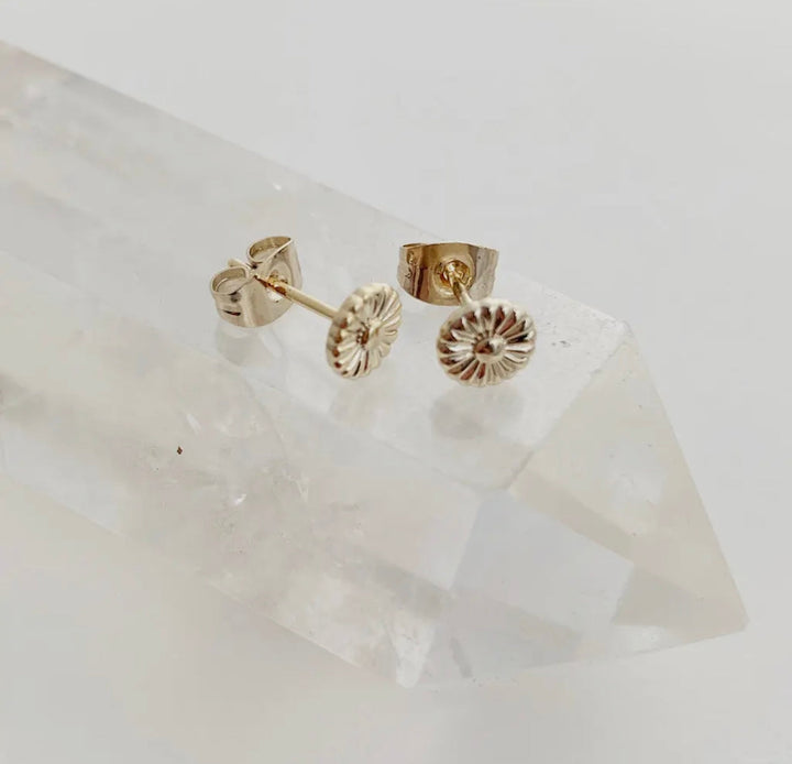 Daisy Studs (Gold)
